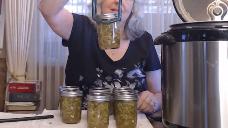how to make and can tomatillo salsa