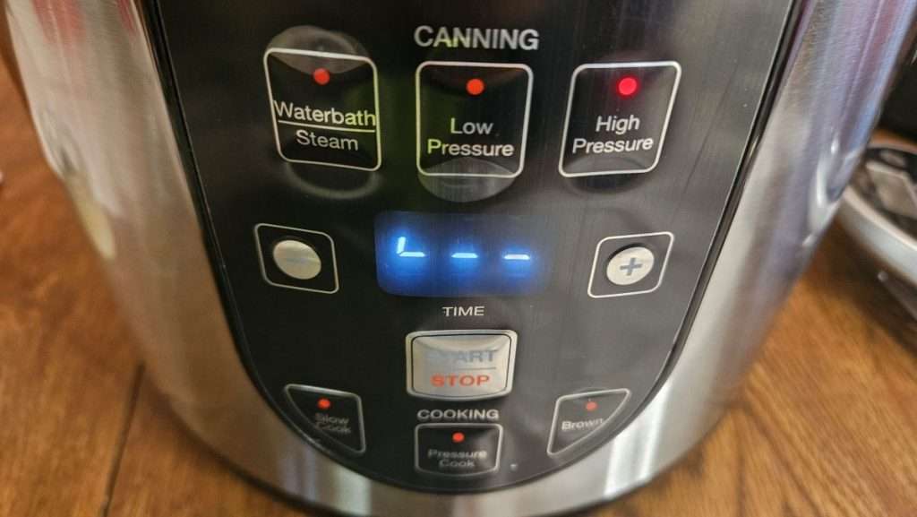 Nesco canner screen during the pressure build cycle